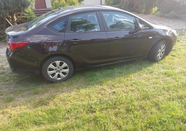Opel Astra cena 22000 przebieg: 198000, rok produkcji 2015 z Wągrowiec małe 79